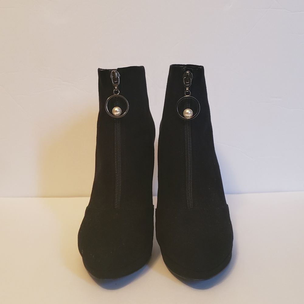 NINE WEST Black booties size 7.5 - Picture 2 of 4
